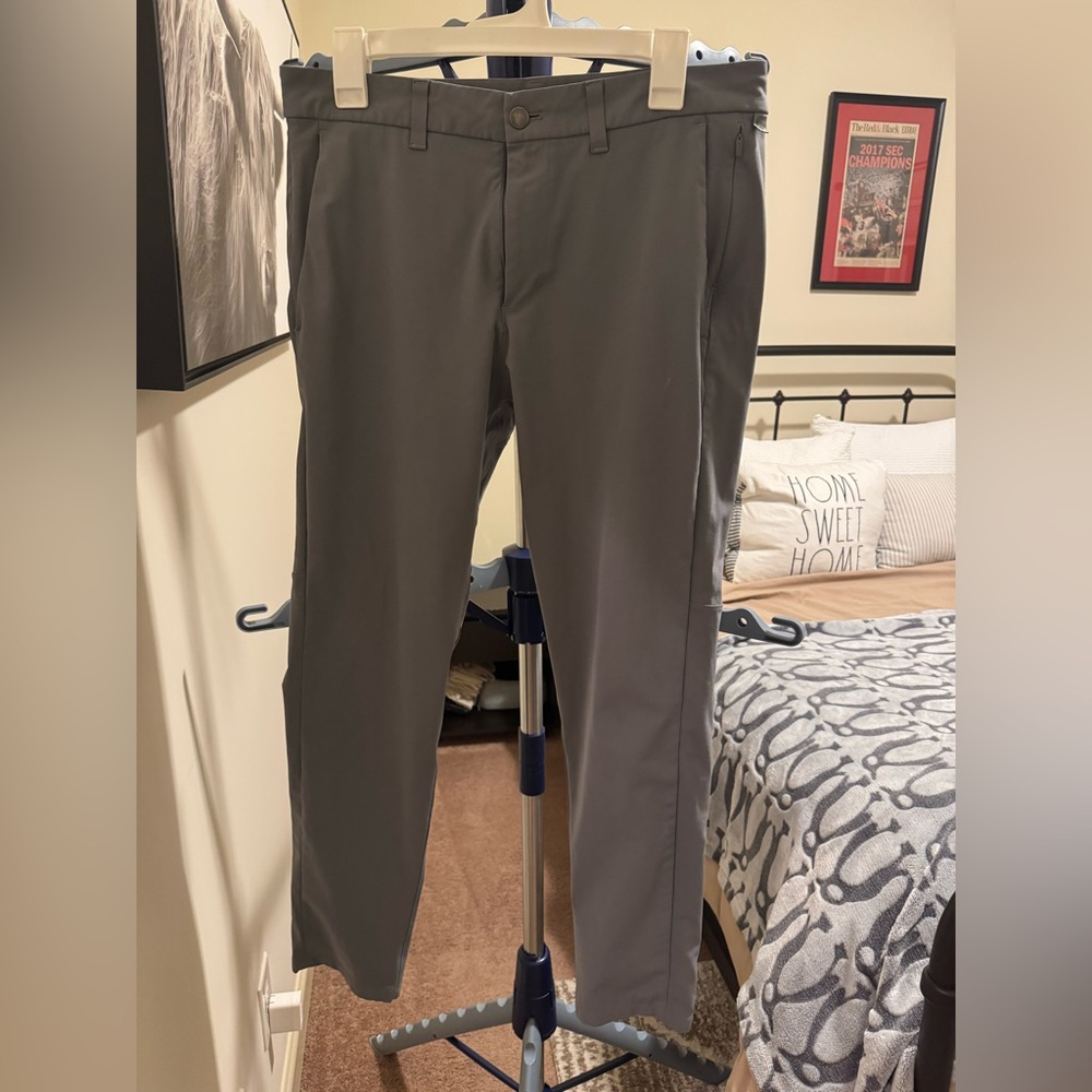 Men’s Gray Lululemon Commission Pants 32/30